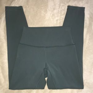 Aligns 25” dark forest